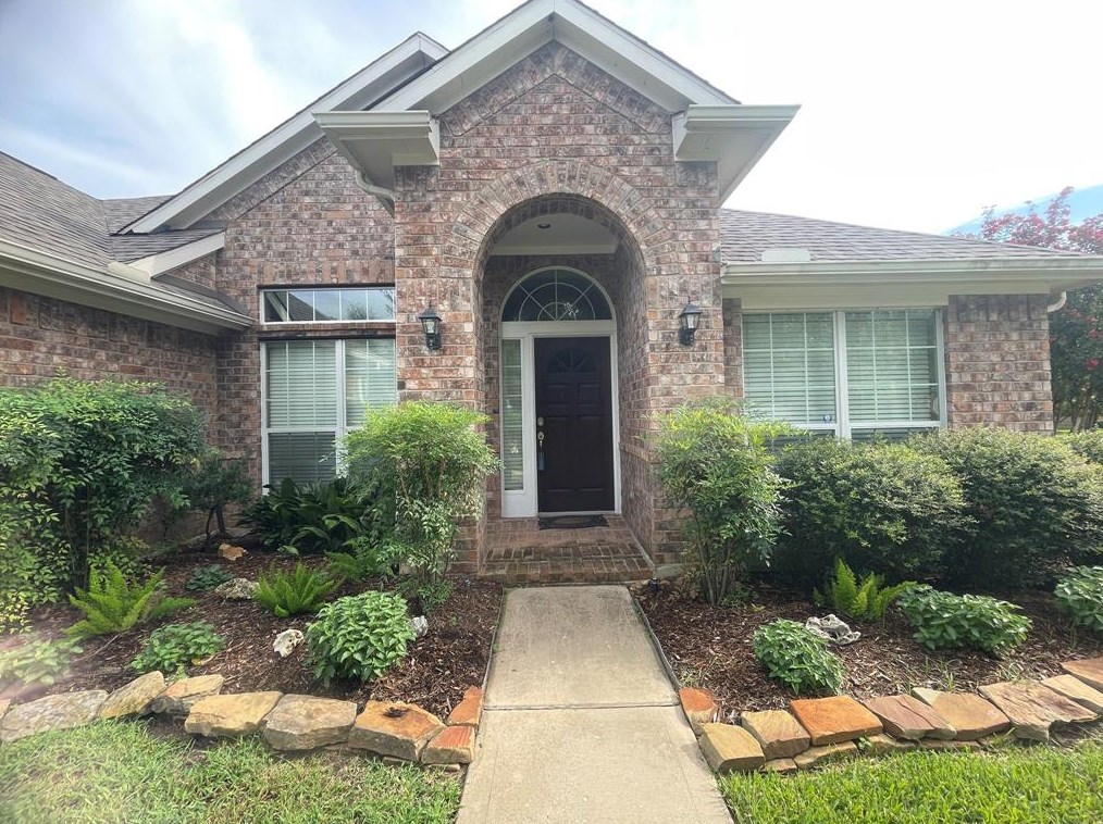 14027 Pawnee Trails Dr, Cypress, TX 77429