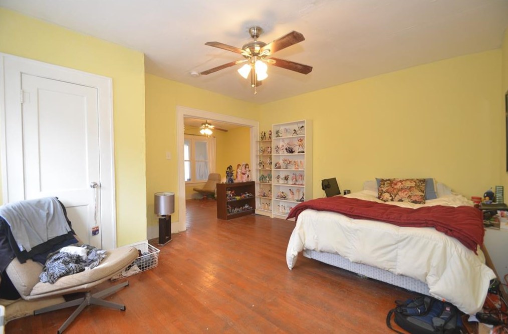 4208 Polk St, Houston TX  77023-1779 exterior