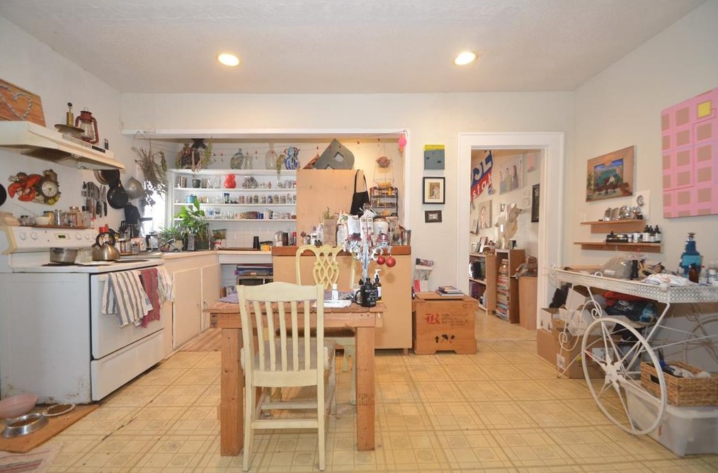 4208 Polk St, Houston TX  77023-1823 exterior