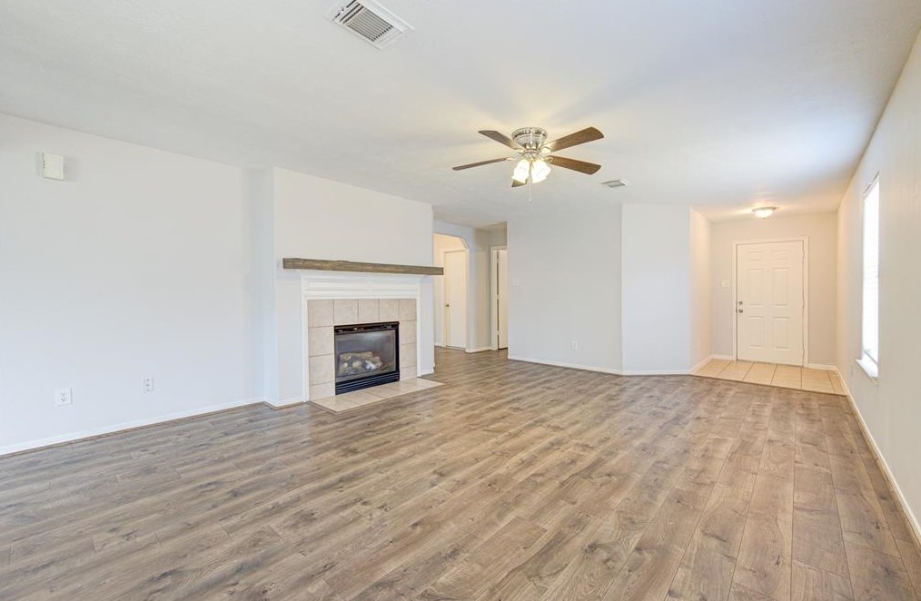 823 Slate Valley Ln, Spring TX  77373-3223 exterior