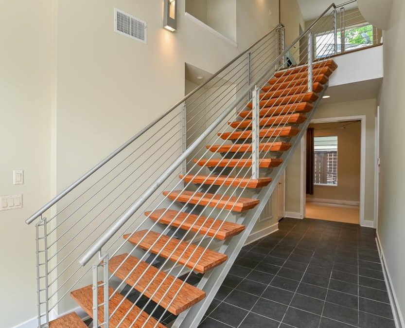 4419 Floyd St, Houston, TX 77007-5536