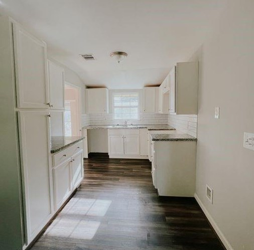 1604 A St, Waller, TX 77484