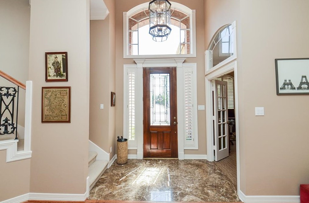 1311 Whispering Pines Dr, Houston, TX 77055-6854