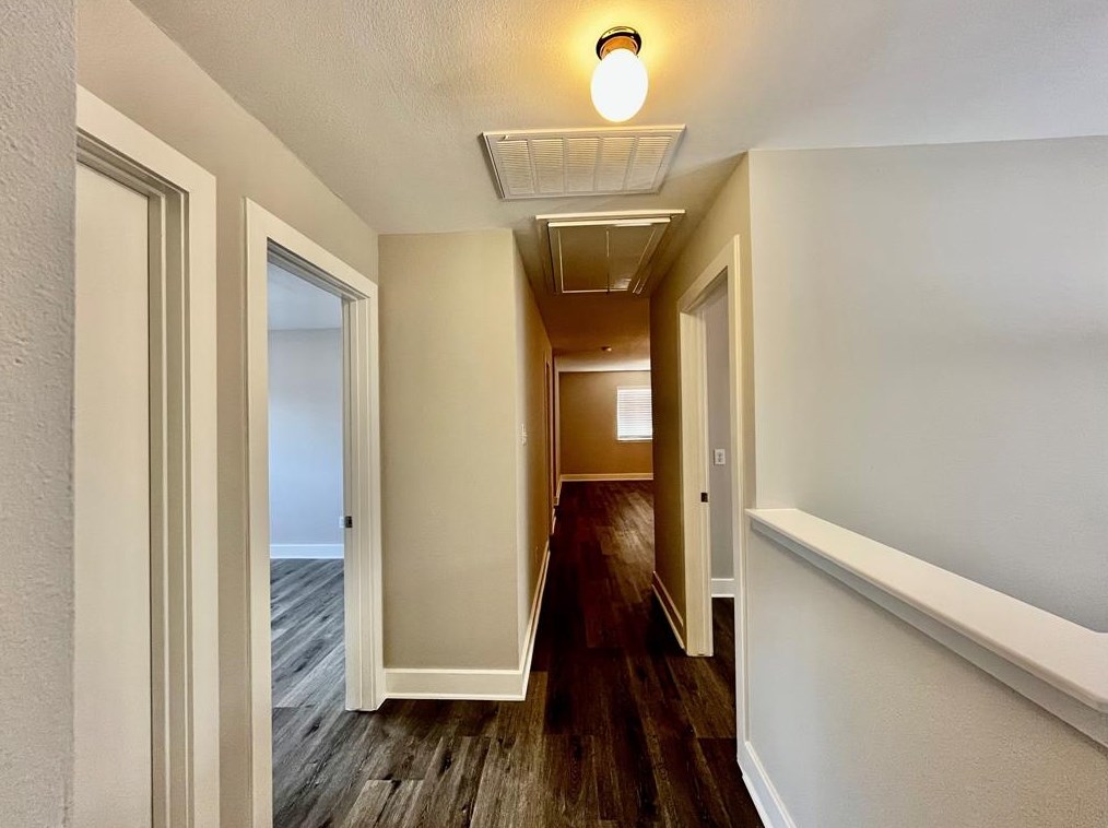 1511 Nichole Woods Dr, Houston TX  77047-4445 exterior