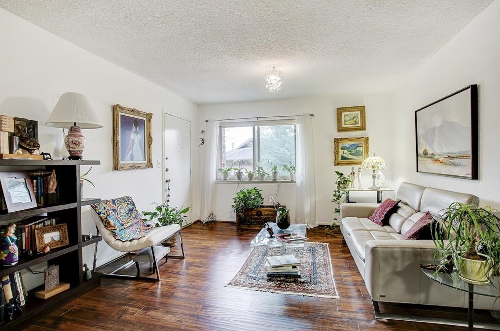 6482 Bayou Glen Rd #6482, Houston, TX 77057