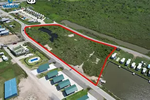 1061 N Stingaree Dr, Crystal Beach, TX 77650 - Photo 1