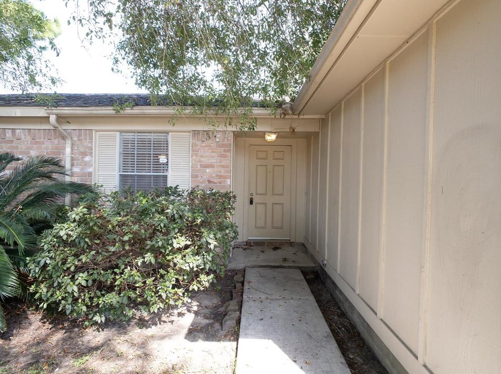 10706 Dusty Trail Dr, Houston, TX 77086