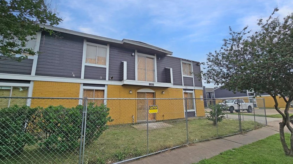 12623 Ashford Meadow Dr, Houston TX  77082-6230 exterior