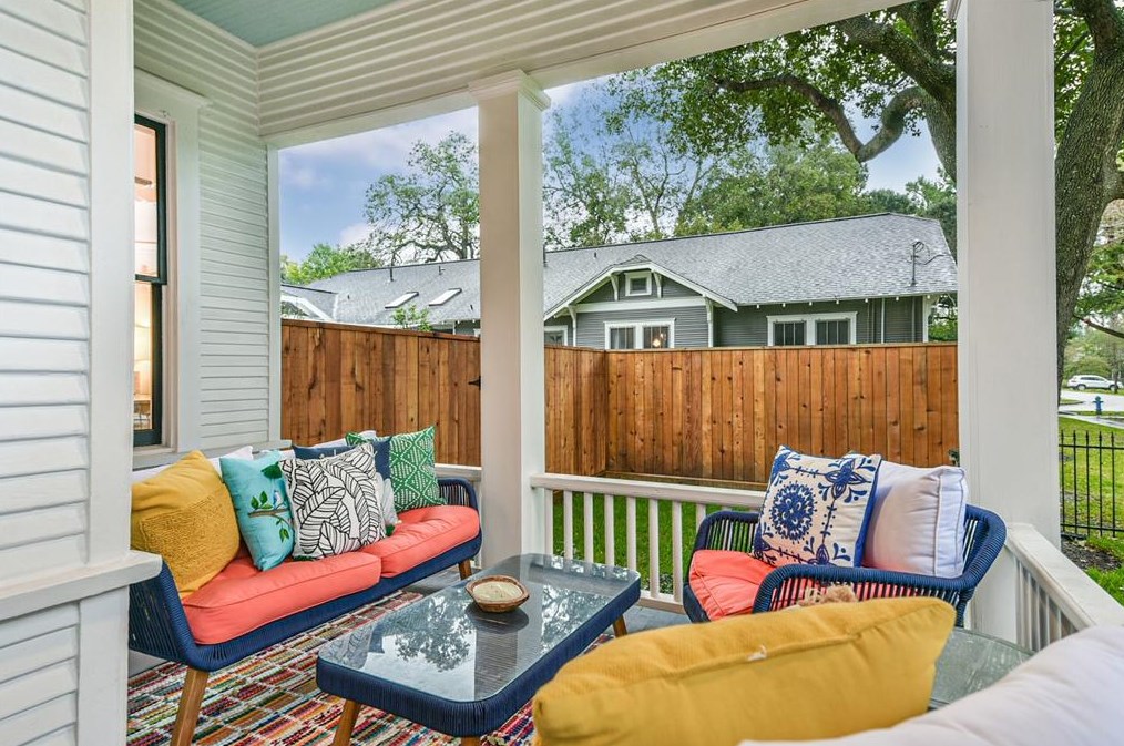 221 E 12th St, Houston, TX 77008