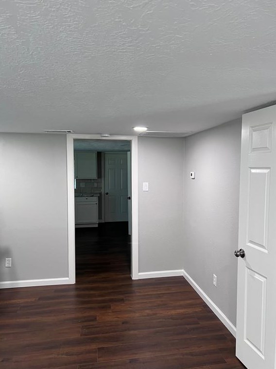 226 S San Jacinto Ave, Cleveland, TX 77327