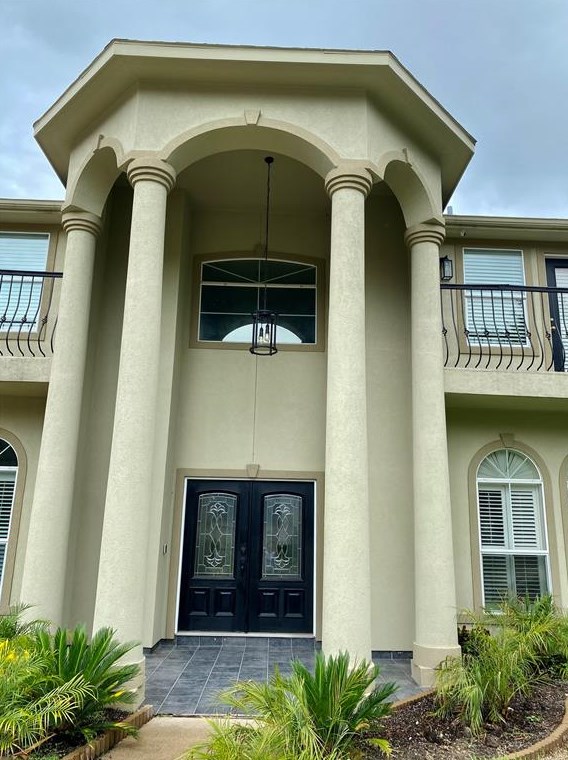 8002 Harbor Point Dr, Houston TX  77071-3629 exterior