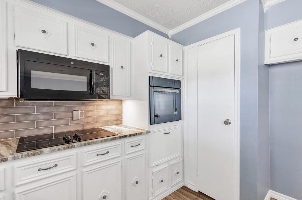 20943 Sand Springs Trl, Crosby TX  77532-3202 exterior