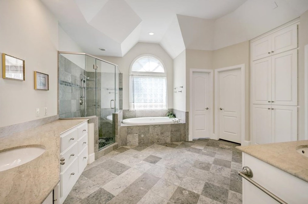 3115 Pittsburgh St, Houston TX 77005-3844 exterior