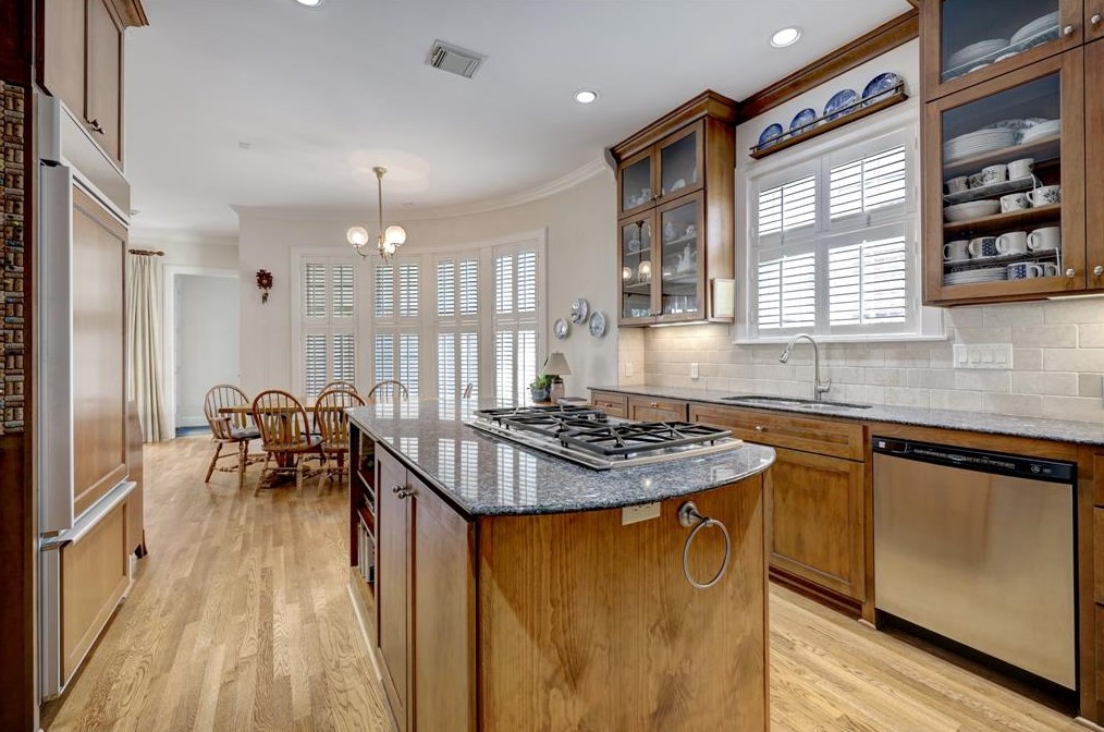 3115 Pittsburgh St, Houston TX 77005-3844 exterior