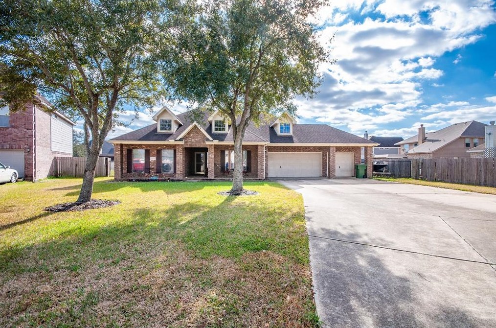 5202 Sleepy Crk, Baytown, TX 77523-2787