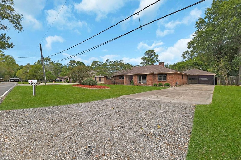 14043 Pin Oak Ln, Crosby, TX 77532-6128