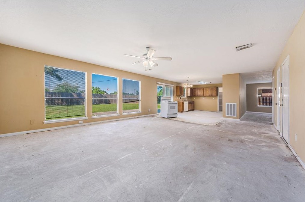 7823 Summer Pl Dr, Humble TX 77338-1819 exterior