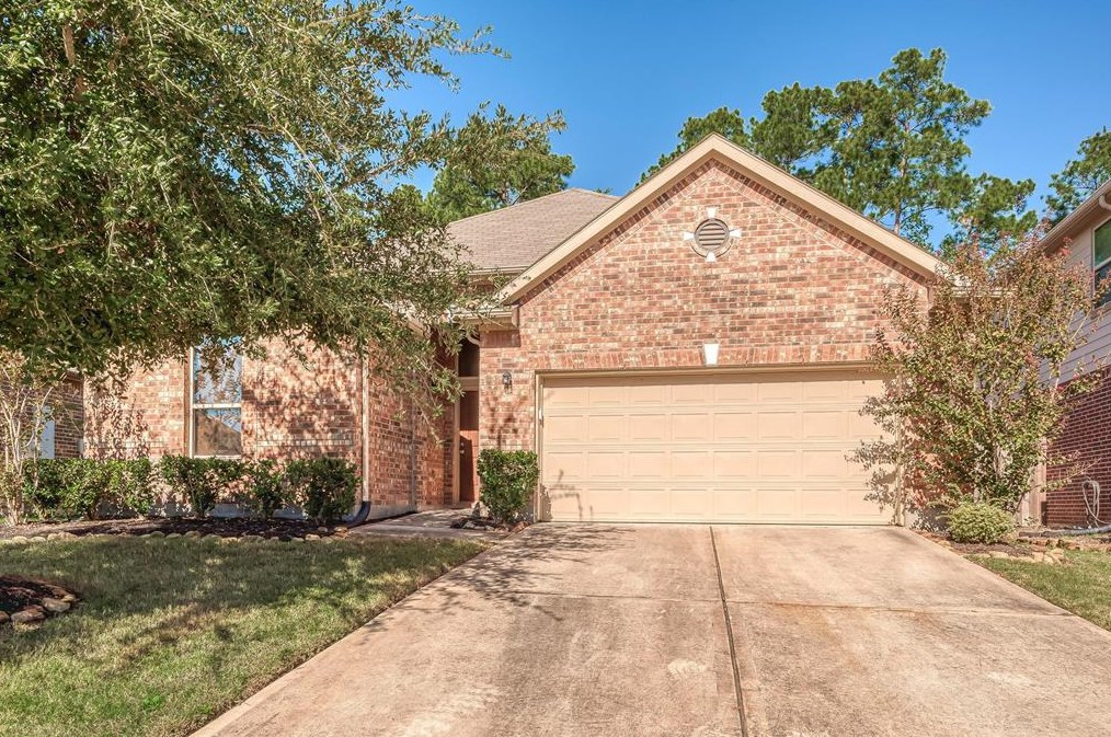 1910 Elkington Cir, Conroe TX  77304-1885 exterior