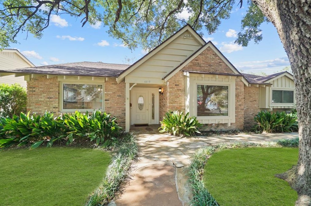 4419 Grass Valley St, Houston, TX 77018