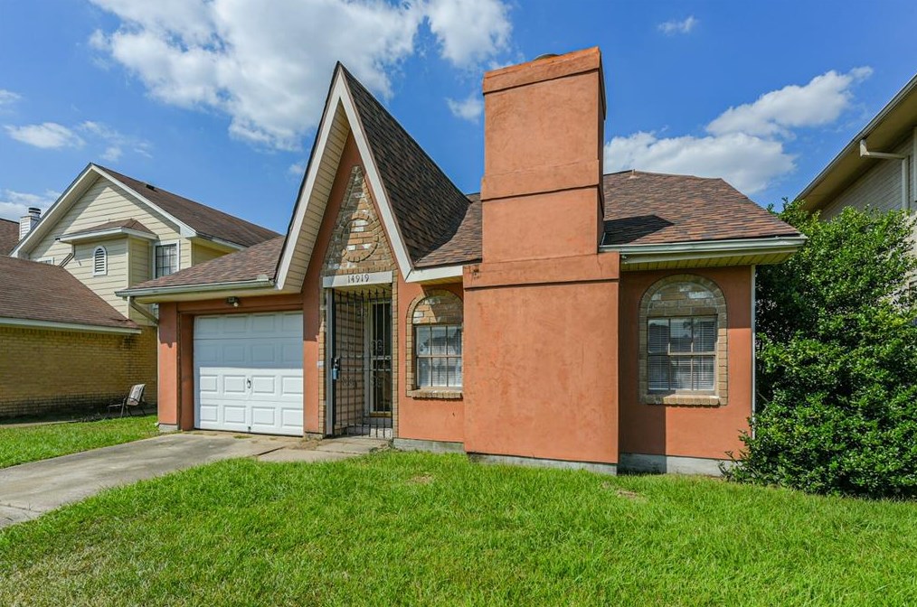 14919 Peachmeadow Ln, Channelview, TX 77530