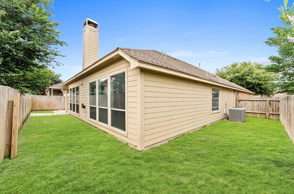 9422 Mustang Park Ct, Humble TX 77396-3891 exterior