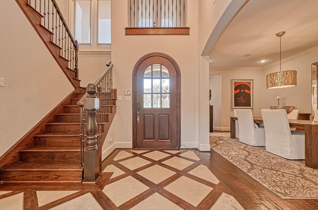 7 Ivy Castle Ct, Spring TX  77382-1492 exterior