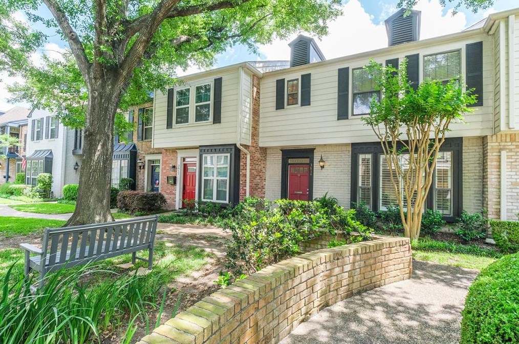 3814 Lake St, Houston, TX 77098-5524