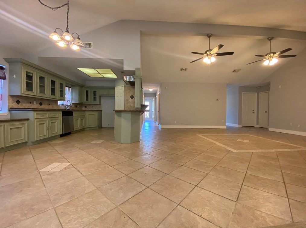 22035 Rockgate Dr, Spring TX  77373-7116 exterior
