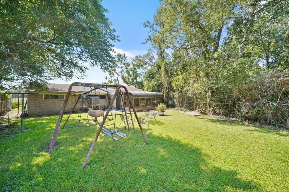 4341 Macgregor Way, Houston TX  77004-6528 exterior