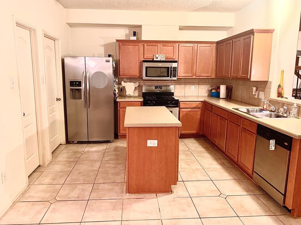 11722 Dandy Park Ct, Houston, TX 77047-7508
