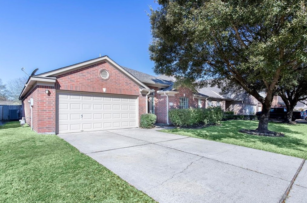 27111 Sunset Pines Dr, Spring, TX 77373-7928