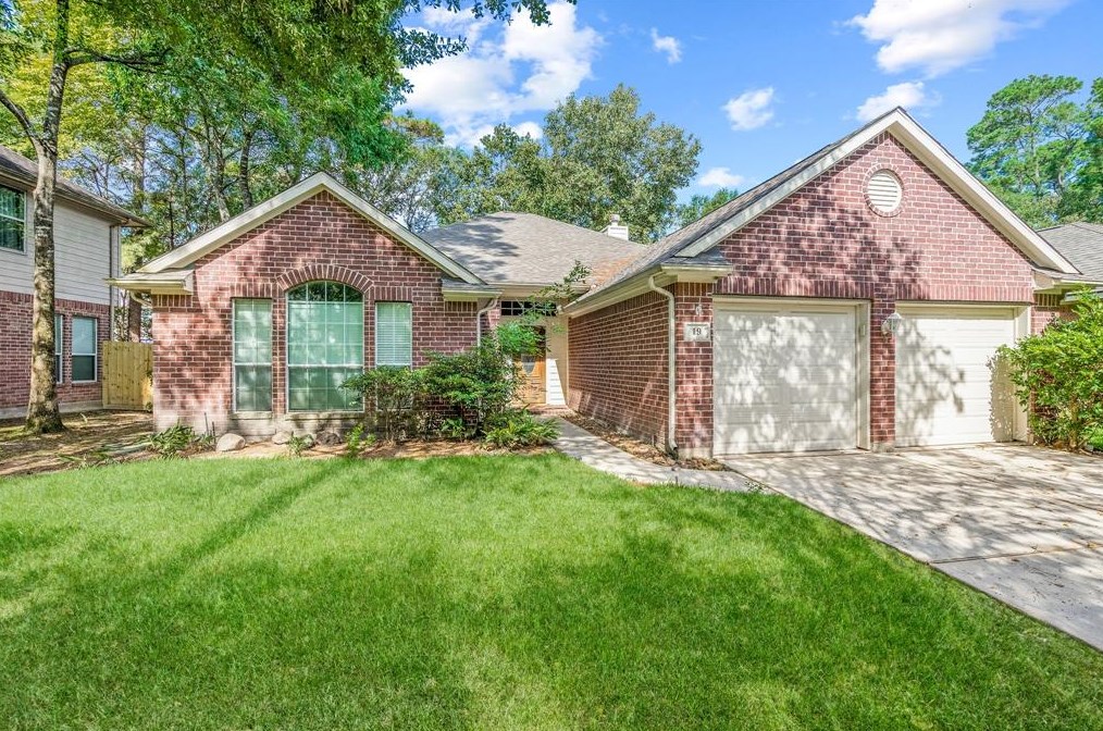 19 Terrell Trail Ct, Conroe, TX 77385