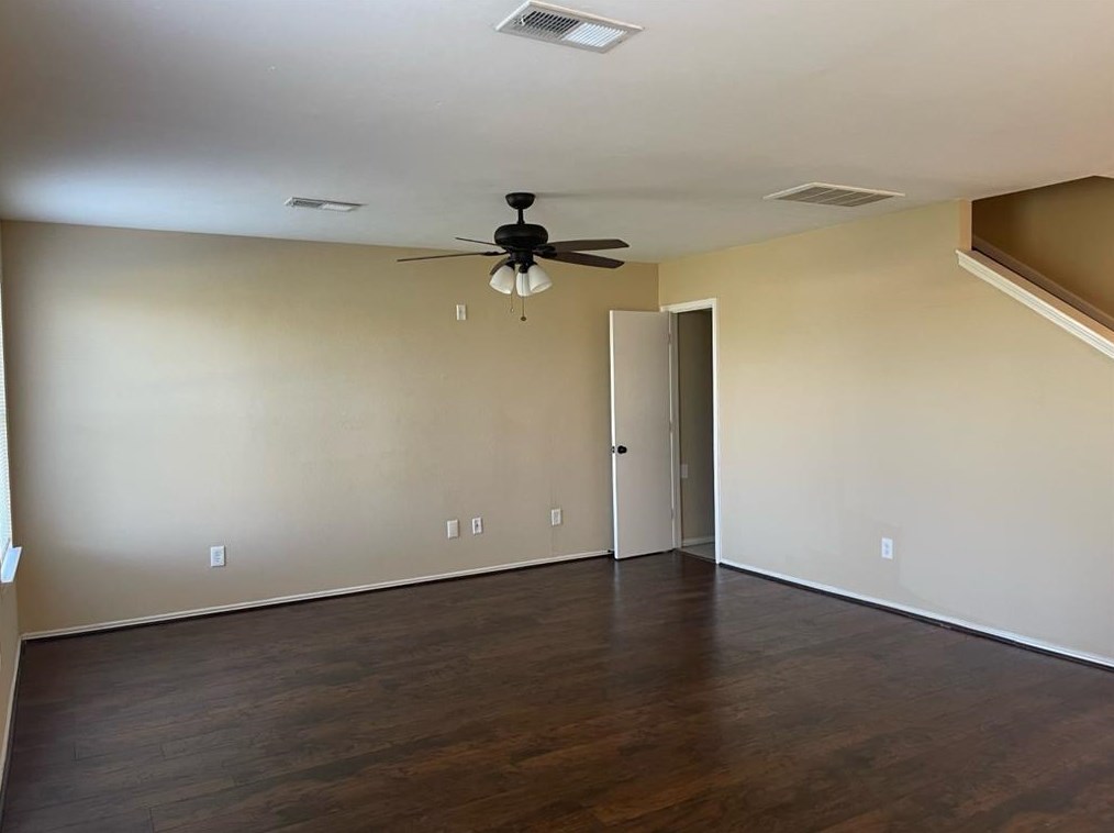 15718 Colonial Bridge Ln, Houston, TX 77073