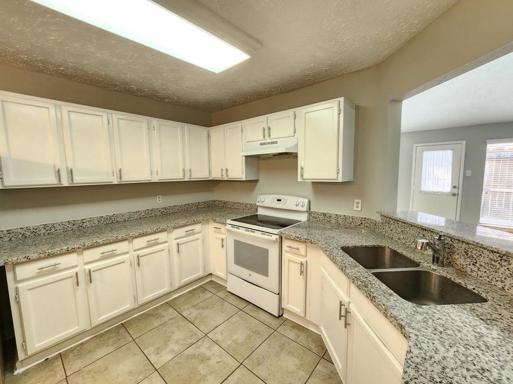 6507 Silver Poplar Ln, Houston, TX 77084