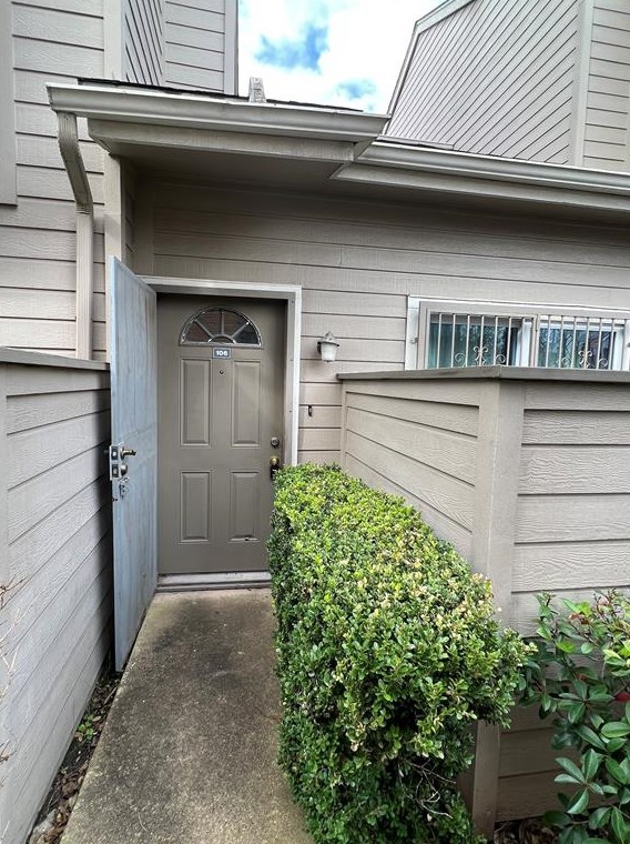 6701 Sands Point Dr Apt 106, Houston, TX 77074