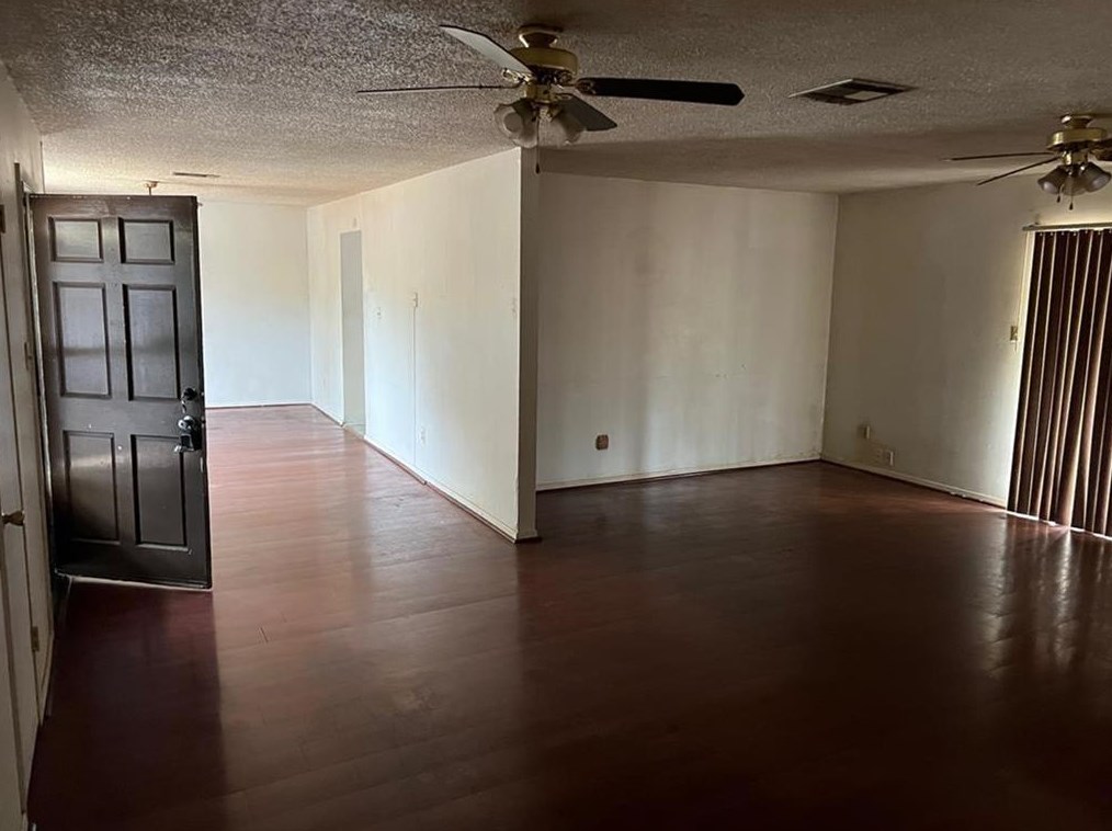 3058 Old Colony Rd, Huntsville, TX 77320