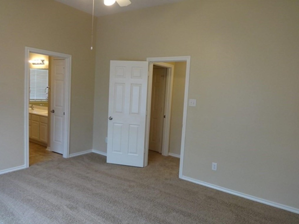 16911 Great Oaks Glen Dr, Houston TX  77083-1635 exterior