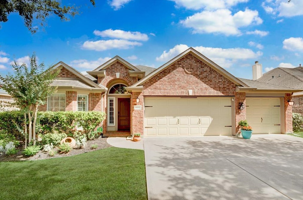 6115 Oxford Lake Dr, Richmond, TX 77471