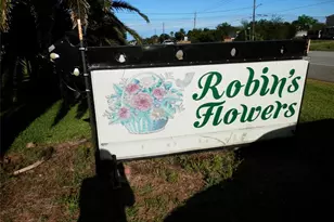 140 17th St, Dickinson, TX 77539 - Photo 2