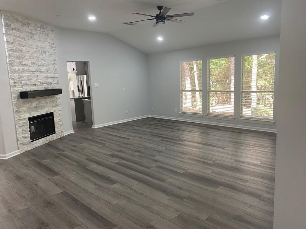2 Tranquil Glade Pl, Spring, TX 77381