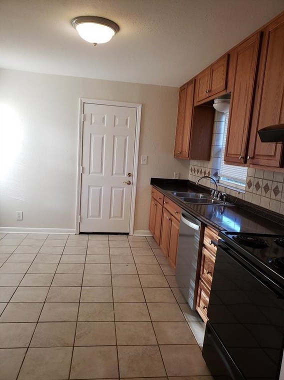 15610 Highway 6, Santa Fe TX  77517-2409 exterior