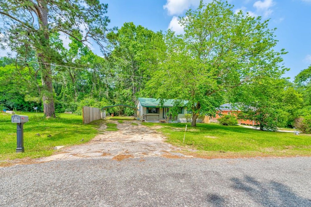 512 Stewart St, Beech Grove TX  75951-2737 exterior
