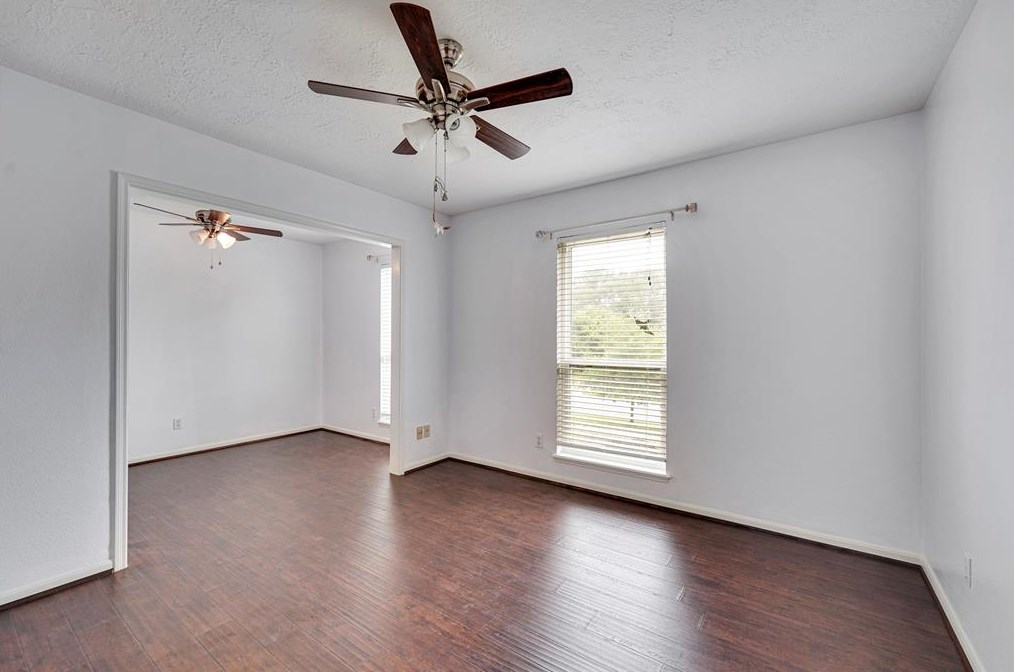 12242 Rocky Knl Dr, Houston TX  77077-5835 exterior