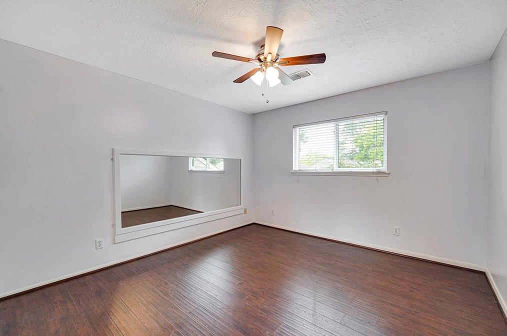 12242 Rocky Knl Dr, Houston TX  77077-5835 exterior