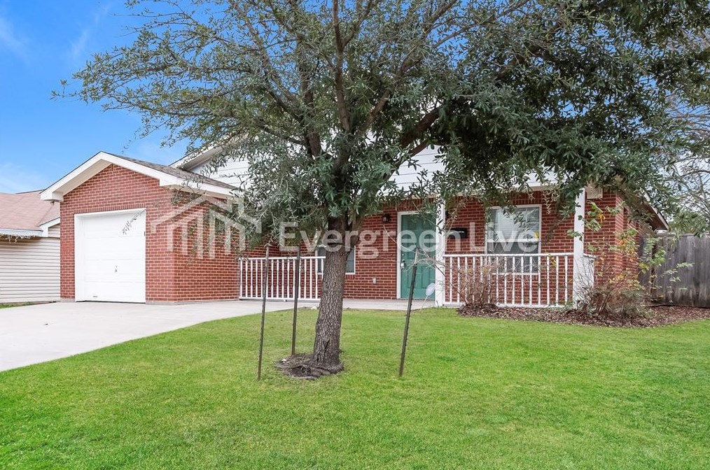 309 W Springdale Ln, Grand Prairie, TX 75052