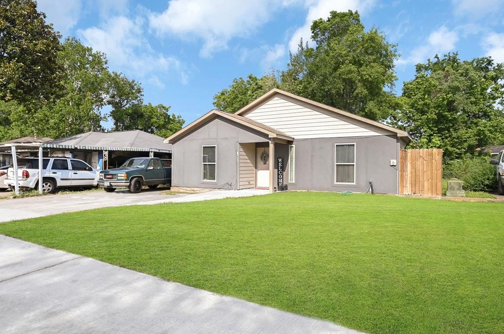 11042 Vailview Dr, Houston, TX 77016-2241