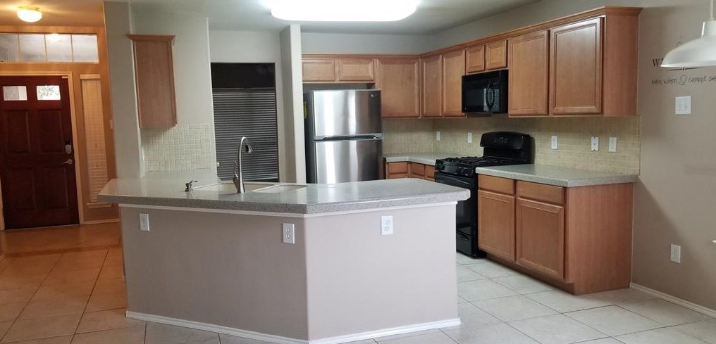 4711 Buescher Ct, Pearland, TX 77584