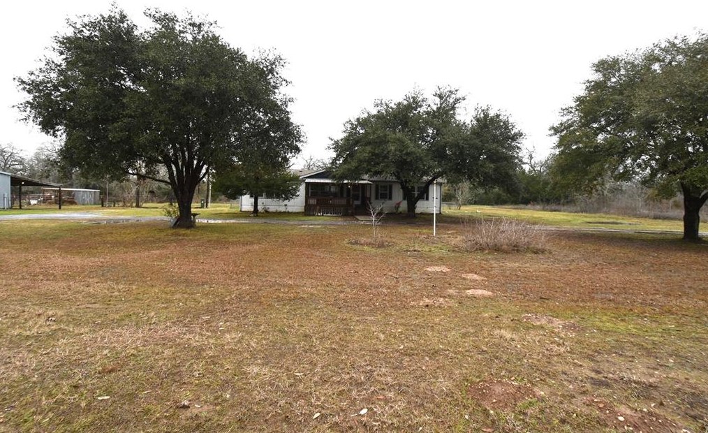 5526 Hwy 90, Connor, TX 77864