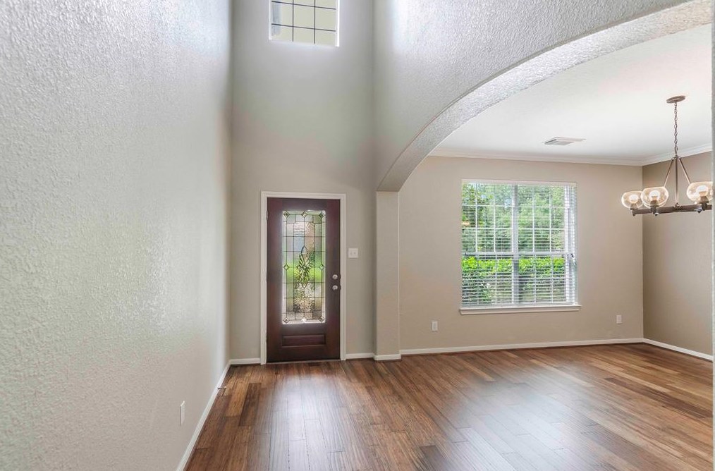 6 Colewood Ct, Spring TX  77382-1472 exterior