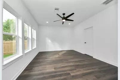 7430 Avenue E, Beasley, TX 77417 - Photo 32